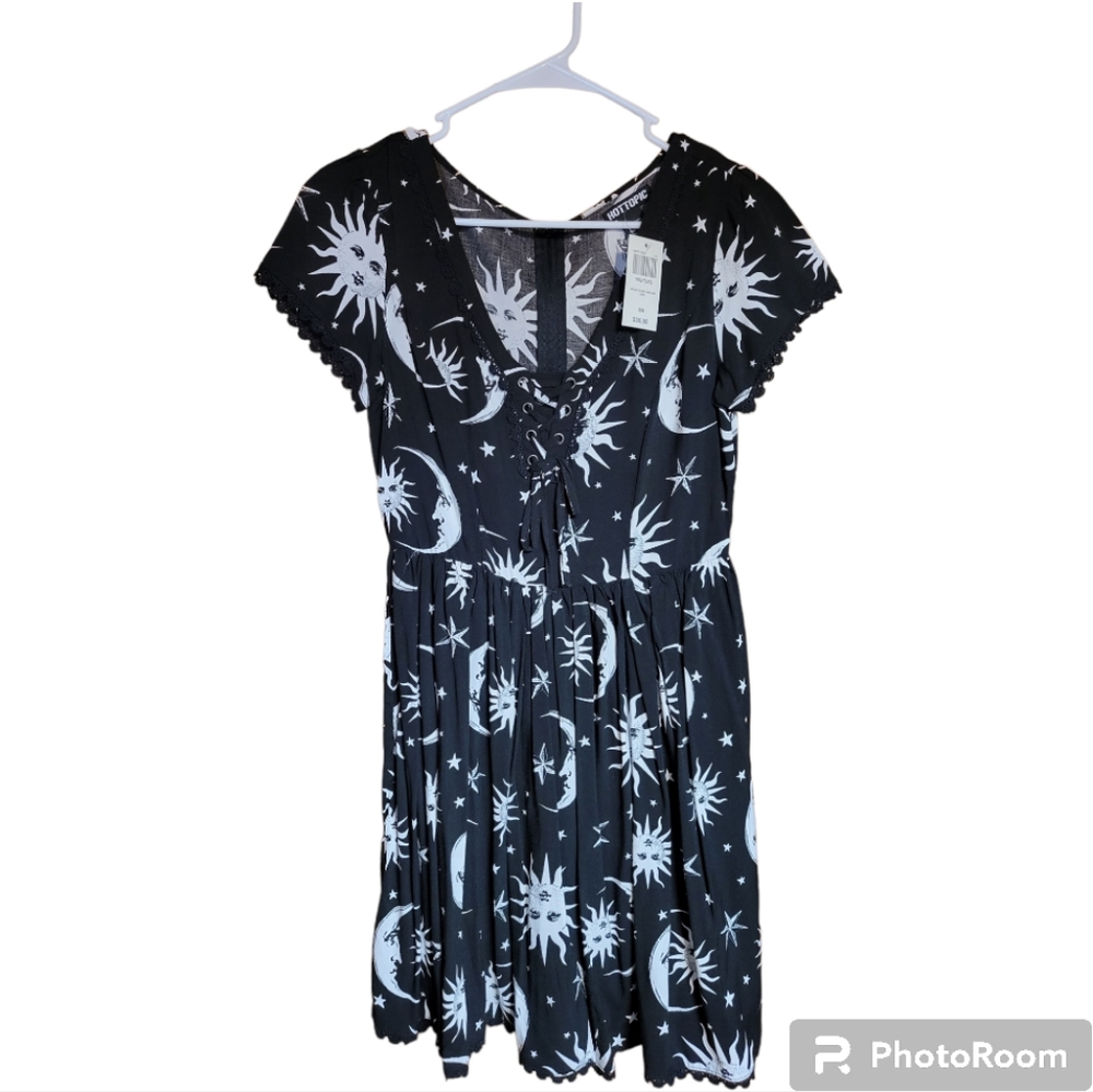 Hottopic Moon and Sun Dress (Small)